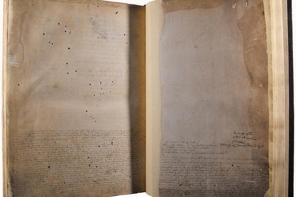 Manuscript notes in Sidonius Apollinaris: Epistolae et carmina