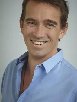 Dr Peter Frankopan