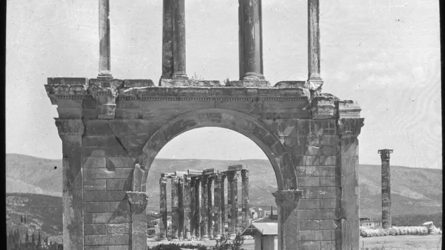 athens arch of hadrian credit wrench son and york son
