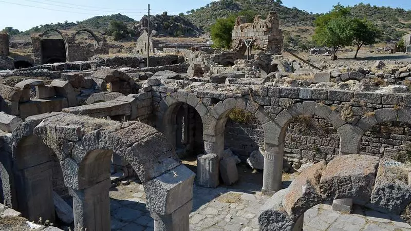 Church 32, Binbirkilise
