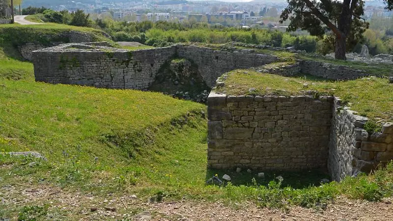 Salona 		David Hendrix/Byzantine Legacy