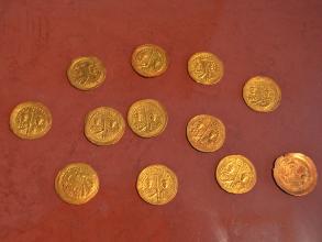 hoard of gold coins from thessaloniki of basil ii romanos iii and constantine ix